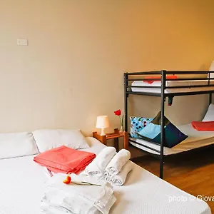 Albergue Santangela &, Menaggio